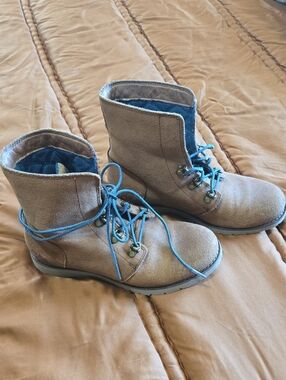 The North Face Ballard Lace II Brown Suede, Wrap Around Boots, Quilted Interior